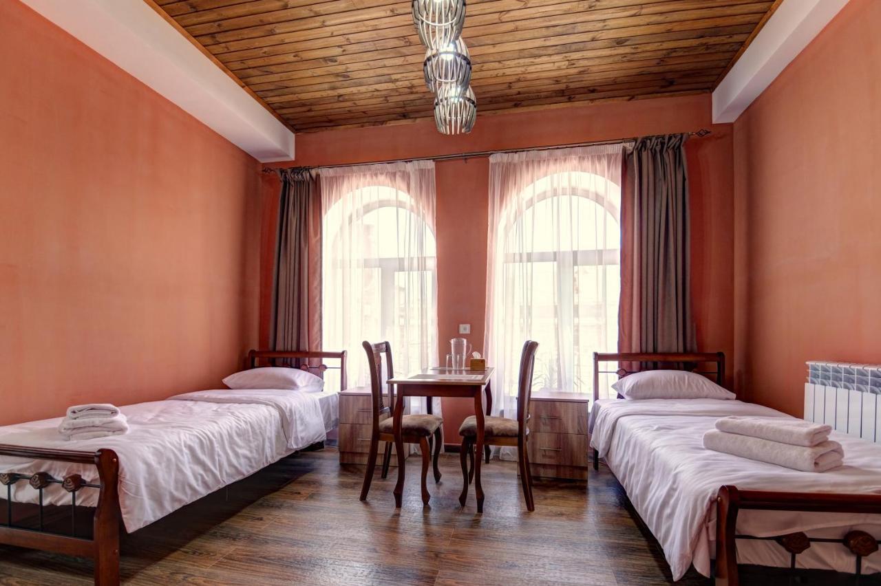 Hotel Sesil Gyumri Eksteriør bilde